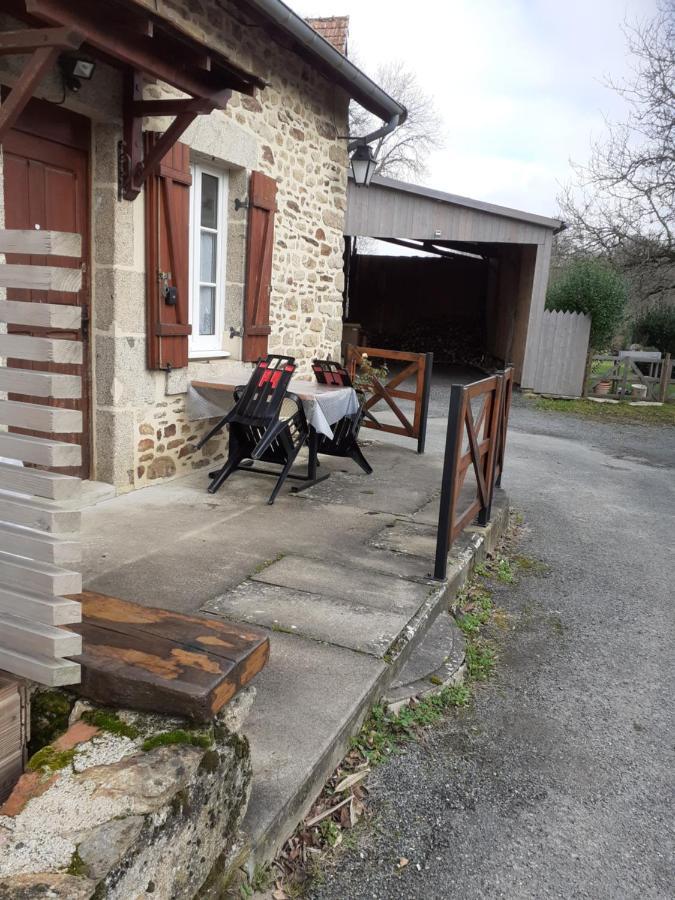 Dans La Maison D'A Cote Azerables Buitenkant foto